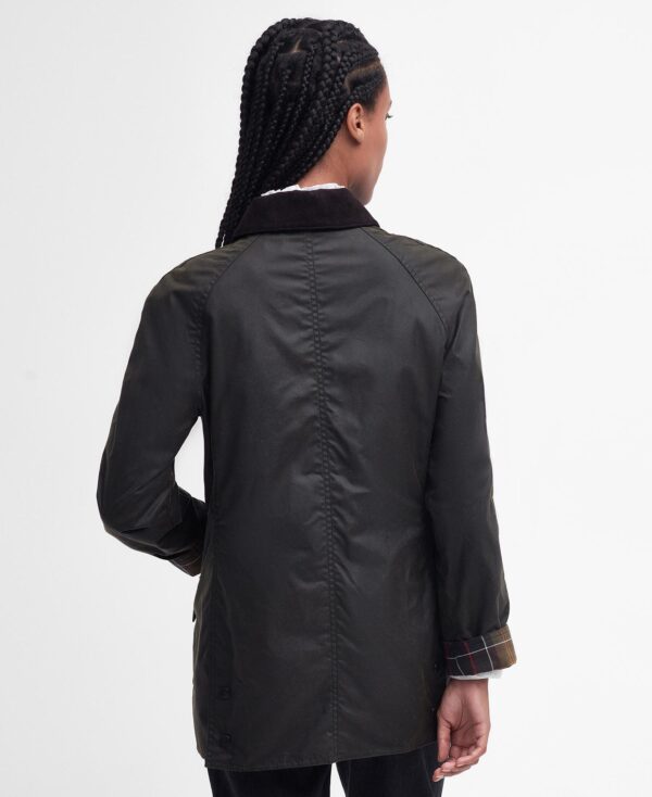 Barbour Classic Beadnell Waxed Jacket - Image 5