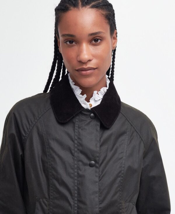 Barbour Classic Beadnell Waxed Jacket - Image 6