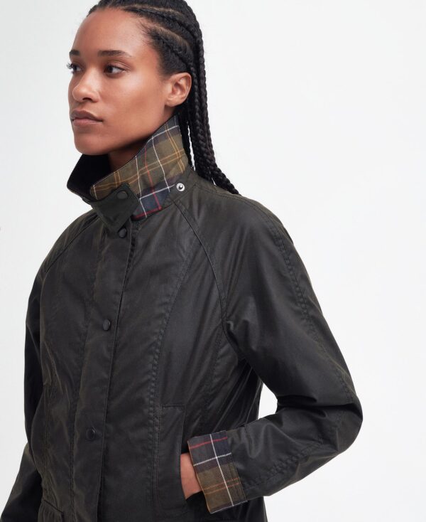 Barbour Classic Beadnell Waxed Jacket - Image 9