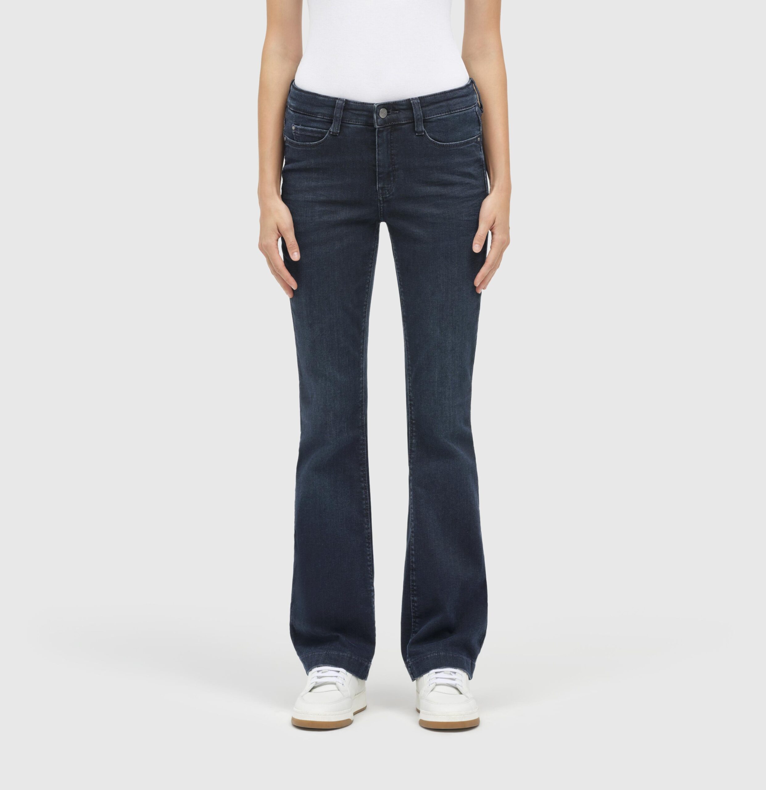 MAC Dream Boot Authentic 30"/32"